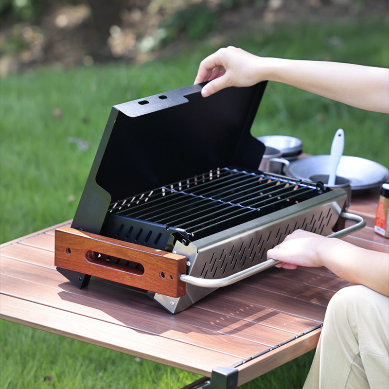 Metalowy grill, lekki składany – Camping Cooking Requirements recenzja i cena