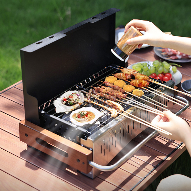 Metalowy grill, lekki składany – Camping Cooking Requirements recenzja i cena