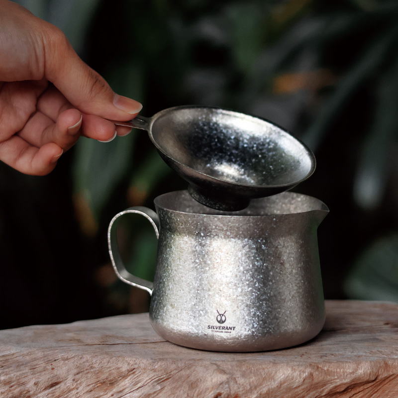 Tytanowy czajniczek do kawy Ku – Camping Cooking Kettle recenzja i cena